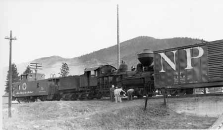 http://pnrarchive.org/WWA_ShortLinePhotos01/WWASL-A0057.jpg