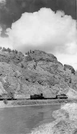 http://pnrarchive.org/WWA_ShortLinePhotos01/WWASL-A0067.jpg